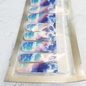 Daydreaming Nail Wraps